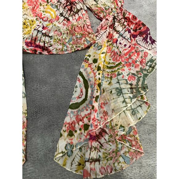 NWT Floral Off the Shoulder Bell Sleeve Blouse - Picture 3 of 7